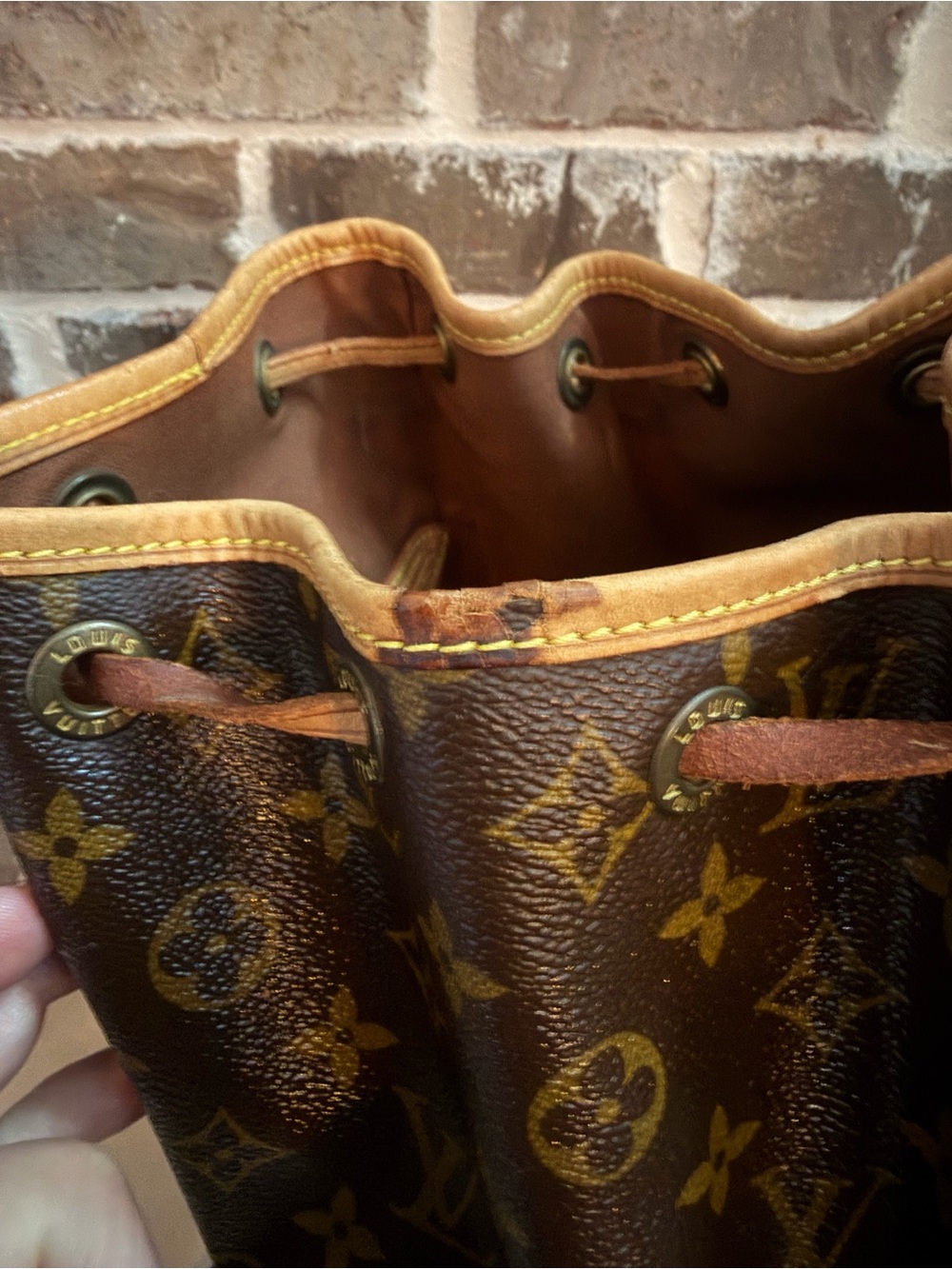 Louis Vuitton Montsouris MM backpack - Picture 8 of 11